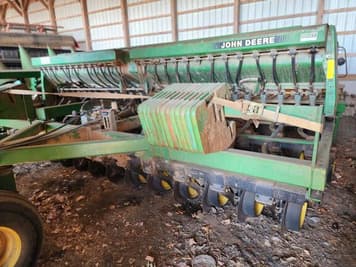 Main image John Deere 750