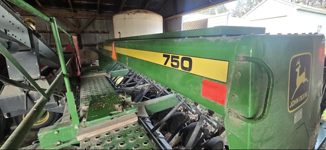 Image of John Deere 750 equipment image 3