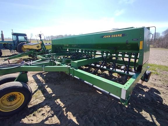 Image of John Deere 750 equipment image 1