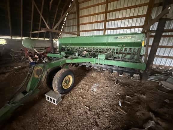 Image of John Deere 750 Primary image