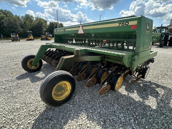 Image of John Deere 750 Primary image