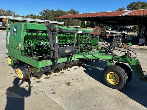 Image of John Deere 750 equipment image 3