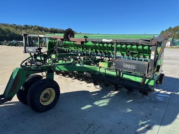 1994 John Deere 750 Equipment Image0