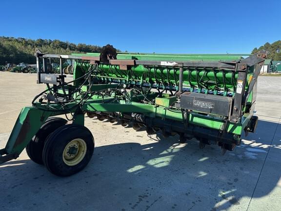 Image of John Deere 750 Primary image