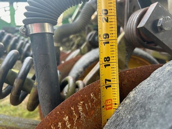 Image of John Deere 750 equipment image 4