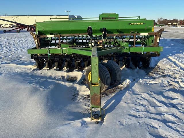 Image of John Deere 750 equipment image 2