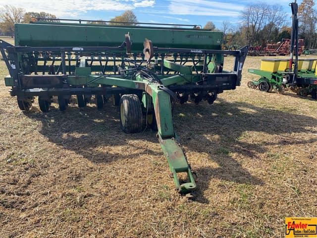 Image of John Deere 750 equipment image 3