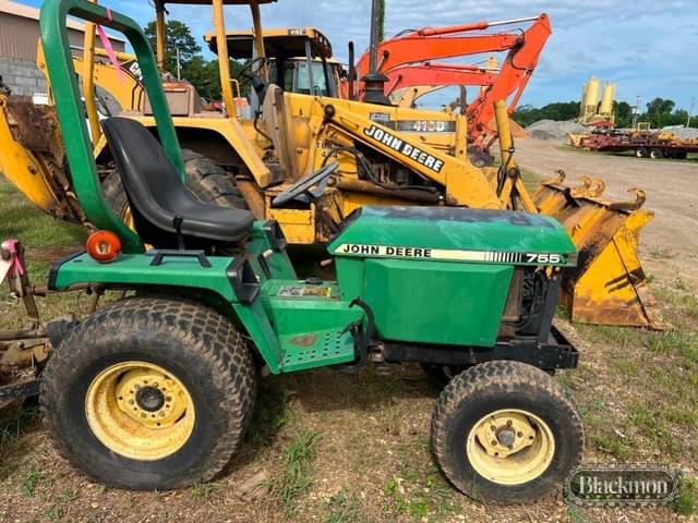 Image of John Deere 755 equipment image 1
