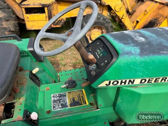 Image of John Deere 755 equipment image 4