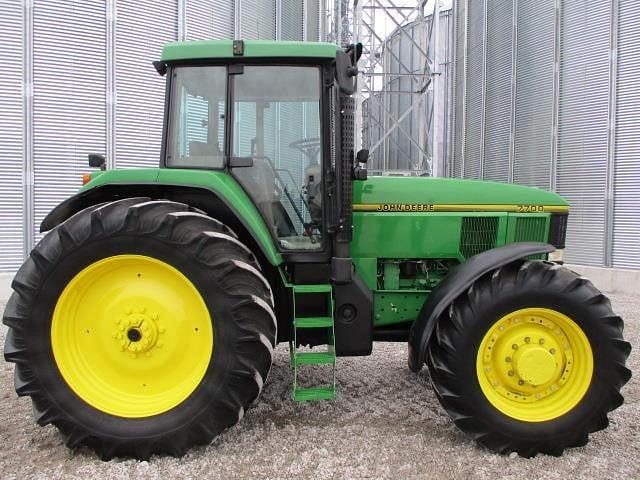 Image of John Deere 7700 equipment image 3