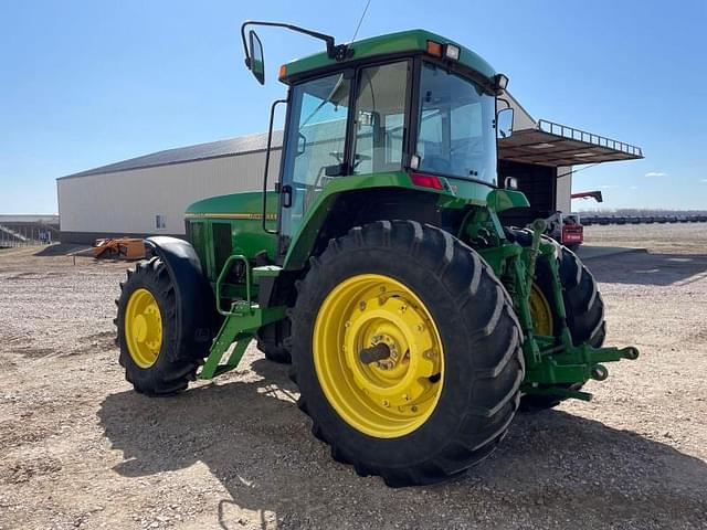 Image of John Deere 7700 equipment image 3