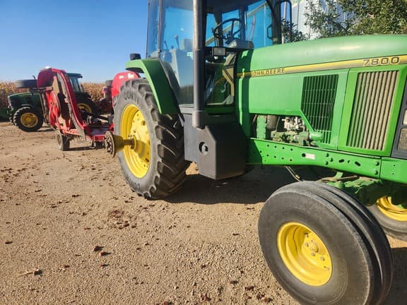 Image of John Deere 7800 equipment image 2