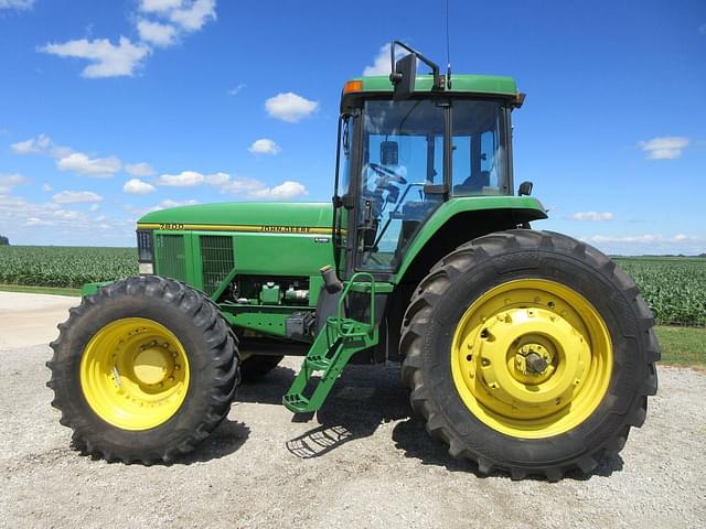 Image of John Deere 7800 equipment image 1