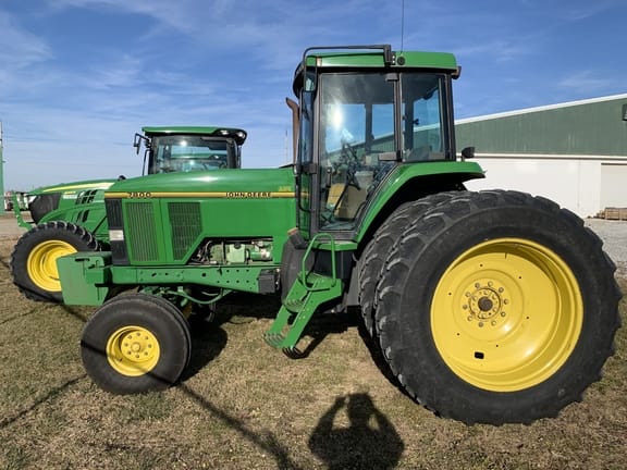 Main image John Deere 7800