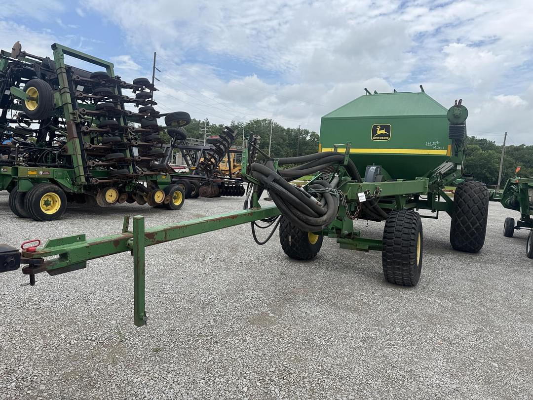 Image of John Deere 787 Primary image