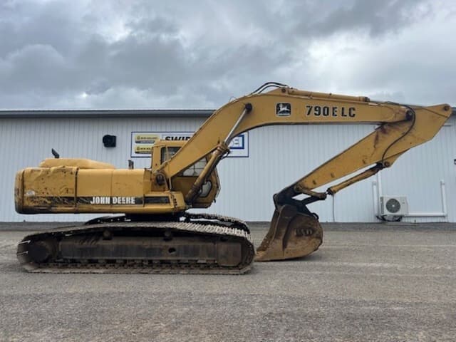 Image of John Deere 790ELC equipment image 1