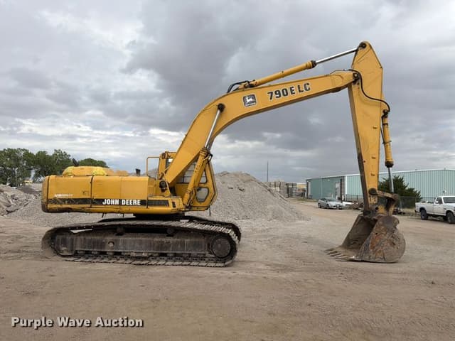 Image of John Deere 790ELC equipment image 3