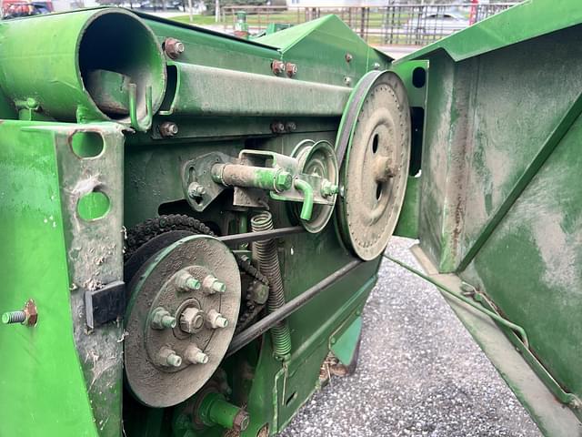 Image of John Deere 820 equipment image 3