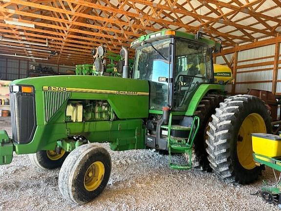 Image of John Deere 8200 equipment image 2