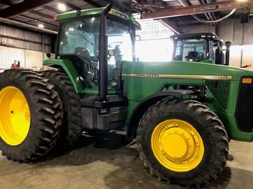 Main image John Deere 8200