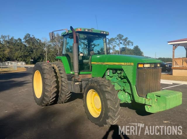 Image of John Deere 8200 equipment image 2