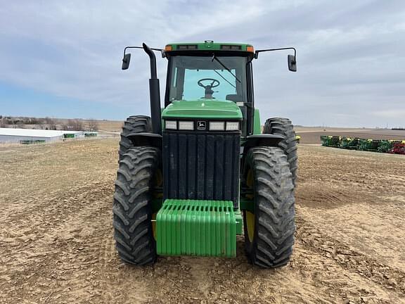 Image of John Deere 8300 equipment image 2