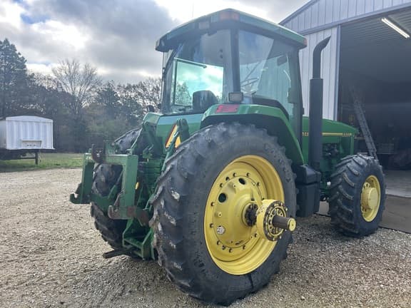Image of John Deere 8300 equipment image 4