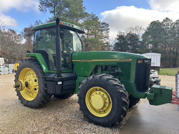 1994 John Deere 8300 Equipment Image0