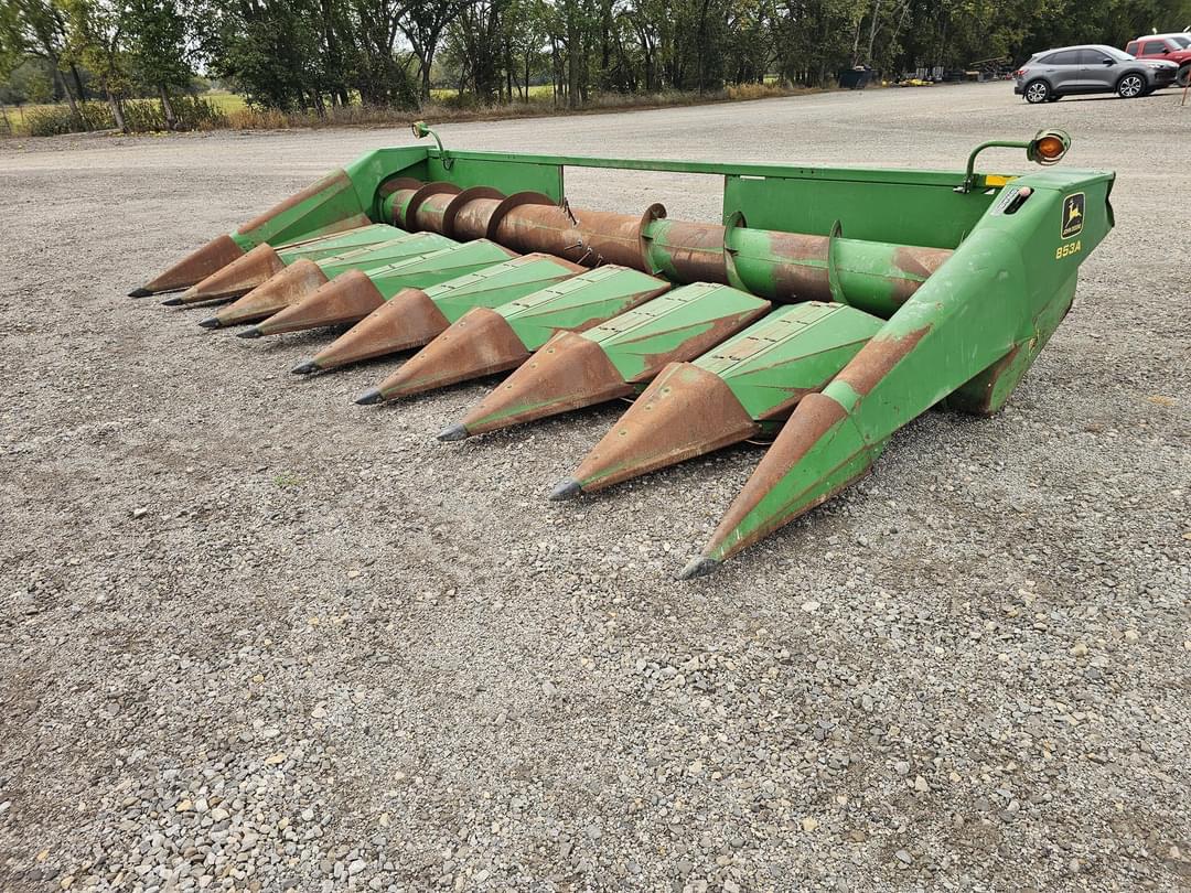 Image of John Deere 853A Primary image