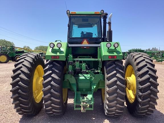 Image of John Deere 8570 equipment image 4