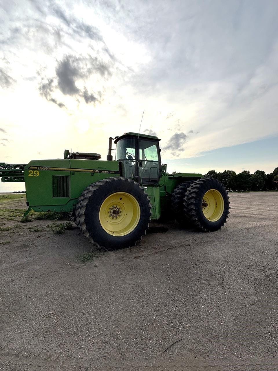 1994 John Deere 8770 Equipment Image0