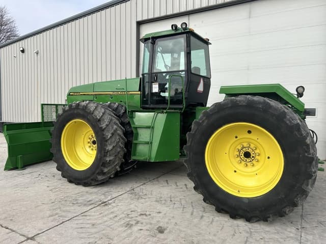 Image of John Deere 8770 equipment image 4