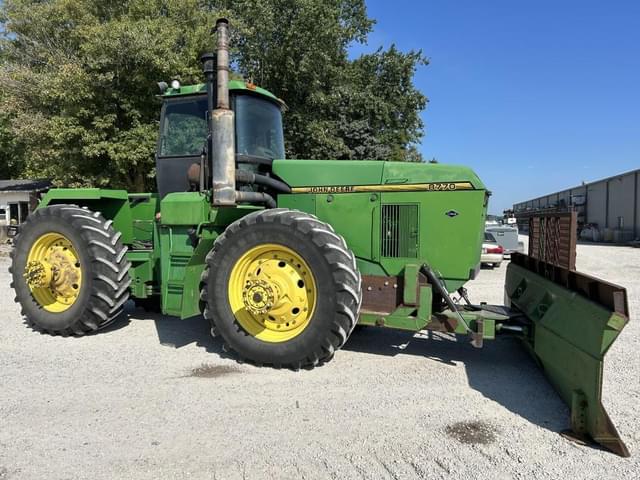 Image of John Deere 8770 equipment image 2