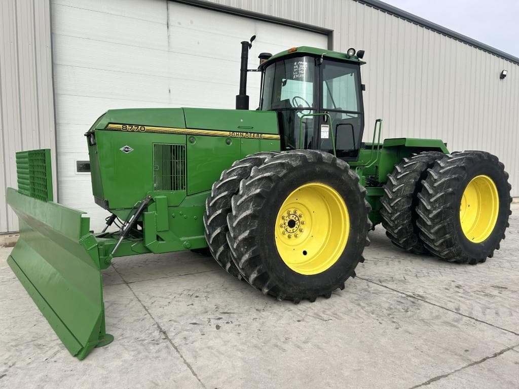 Image of John Deere 8770 Primary image