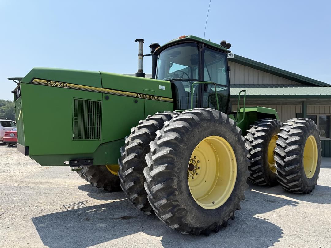 Image of John Deere 8770 Primary image