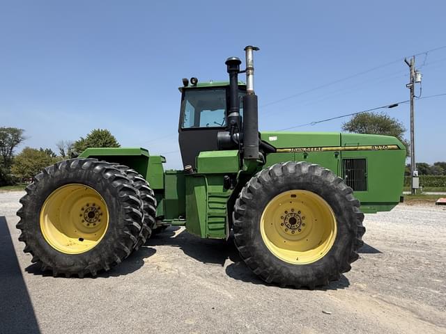 Image of John Deere 8770 equipment image 1