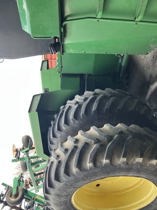 Image of John Deere 8770 equipment image 4