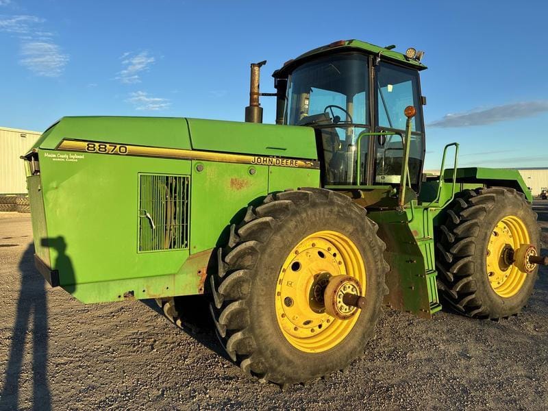 1994 John Deere 8870 Image