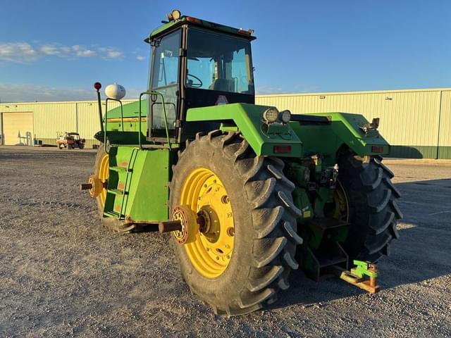 Image of John Deere 8870 equipment image 4