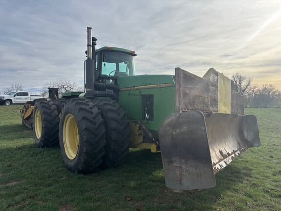 Image of John Deere 8970 equipment image 1