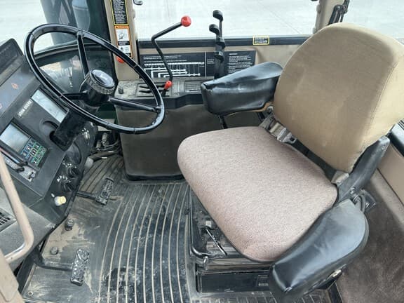 Image of John Deere 8970 equipment image 2