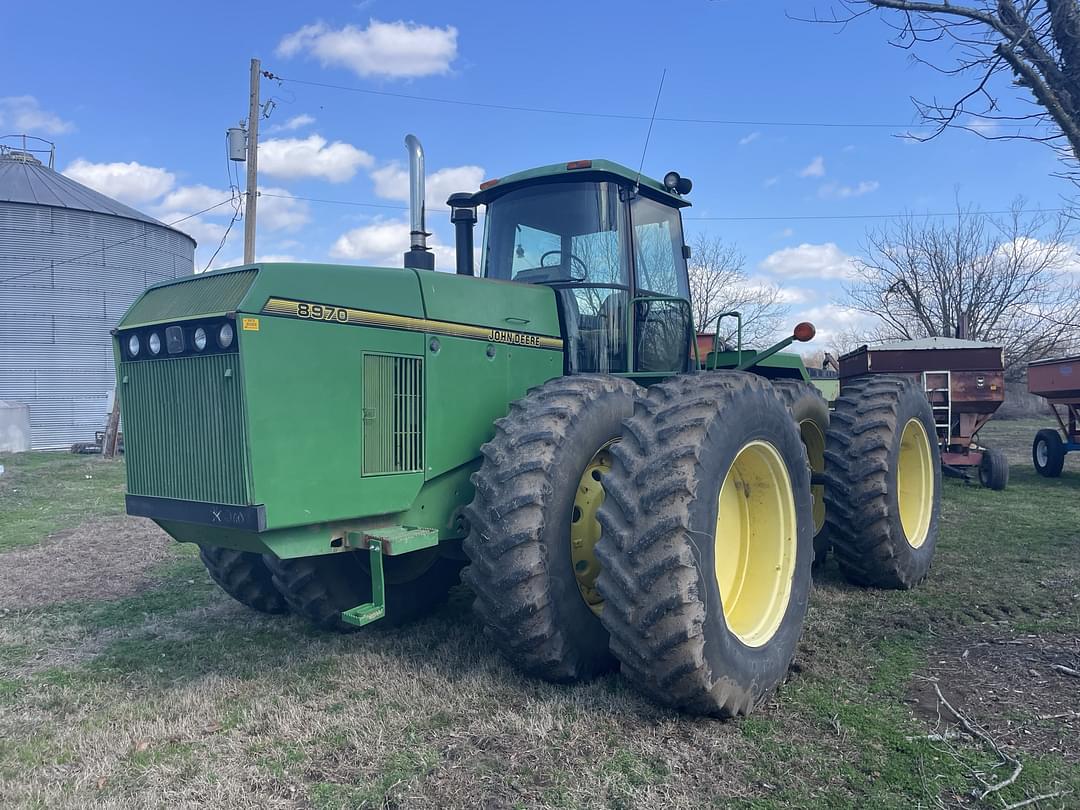 Image of John Deere 8970 Primary image