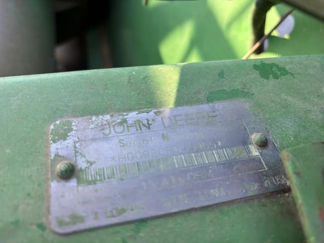 Image of John Deere 920 equipment image 1