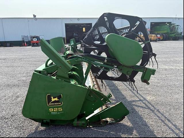 Image of John Deere 925 equipment image 4