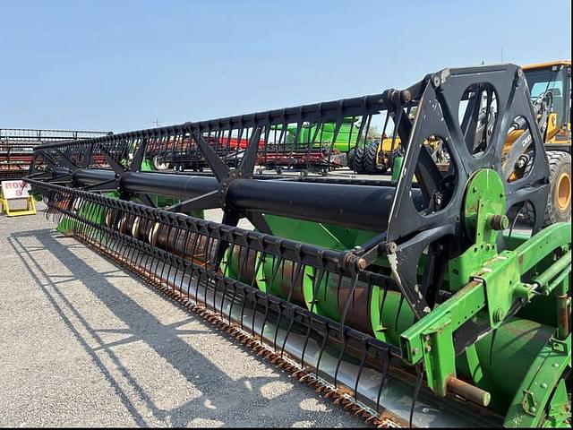 Image of John Deere 925 equipment image 1