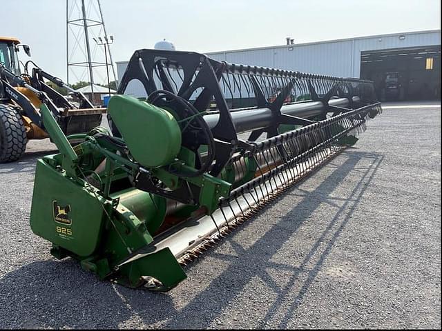 Image of John Deere 925 equipment image 3