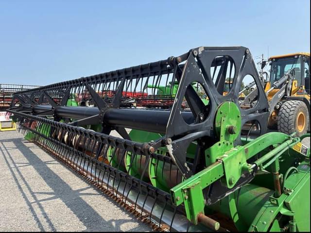 Image of John Deere 925 equipment image 2