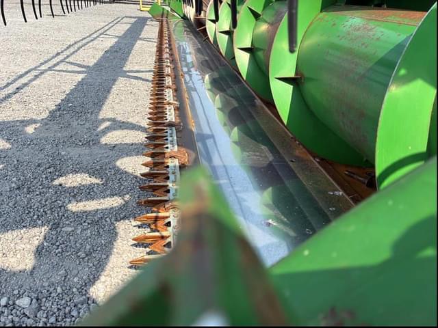 Image of John Deere 925 equipment image 4