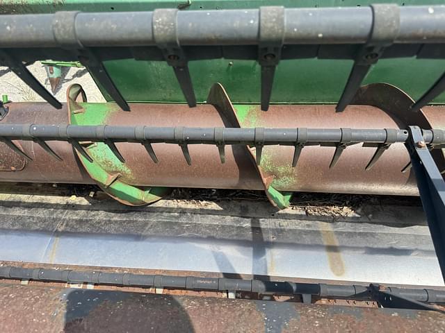 Image of John Deere 925 equipment image 2