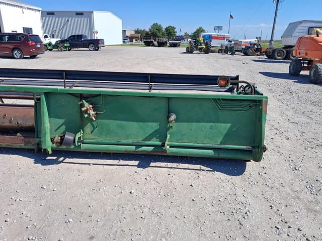 Image of John Deere 925R equipment image 4